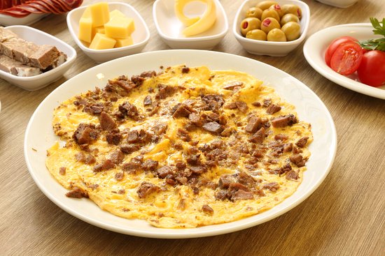 Kavurmalı Omlet